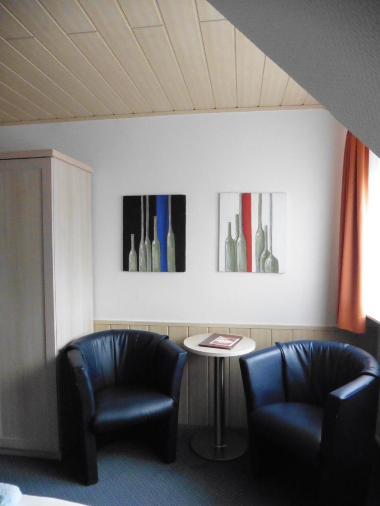 Cafe- Pension Fernblick, Incl Meinecardplus Виллинген Экстерьер фото