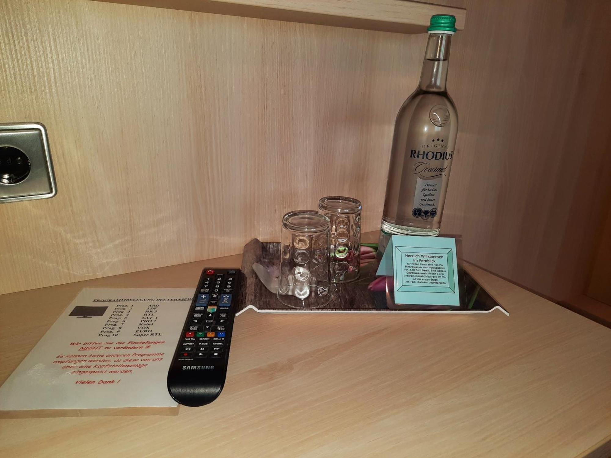 Cafe- Pension Fernblick, Incl Meinecardplus Виллинген Экстерьер фото